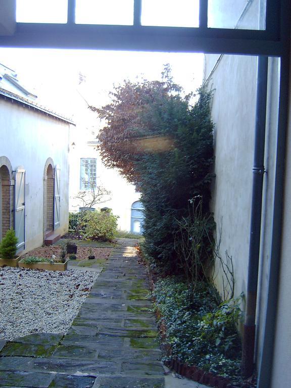 Le Petit Chalet -Appartement Proche De La Vieille Ville , Du Centre Ville Et Du Tram- Petit Dejeuner Offert Le Mans Pokoj fotografie